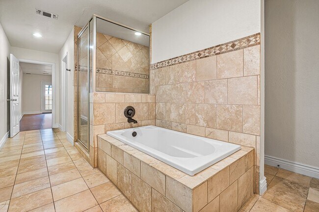 Building Photo - 9130 Windgarden Cir