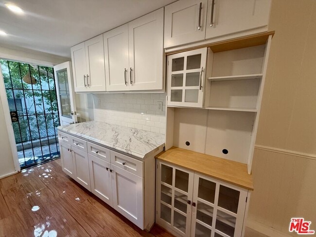 Building Photo - 1926 Hillcrest Rd