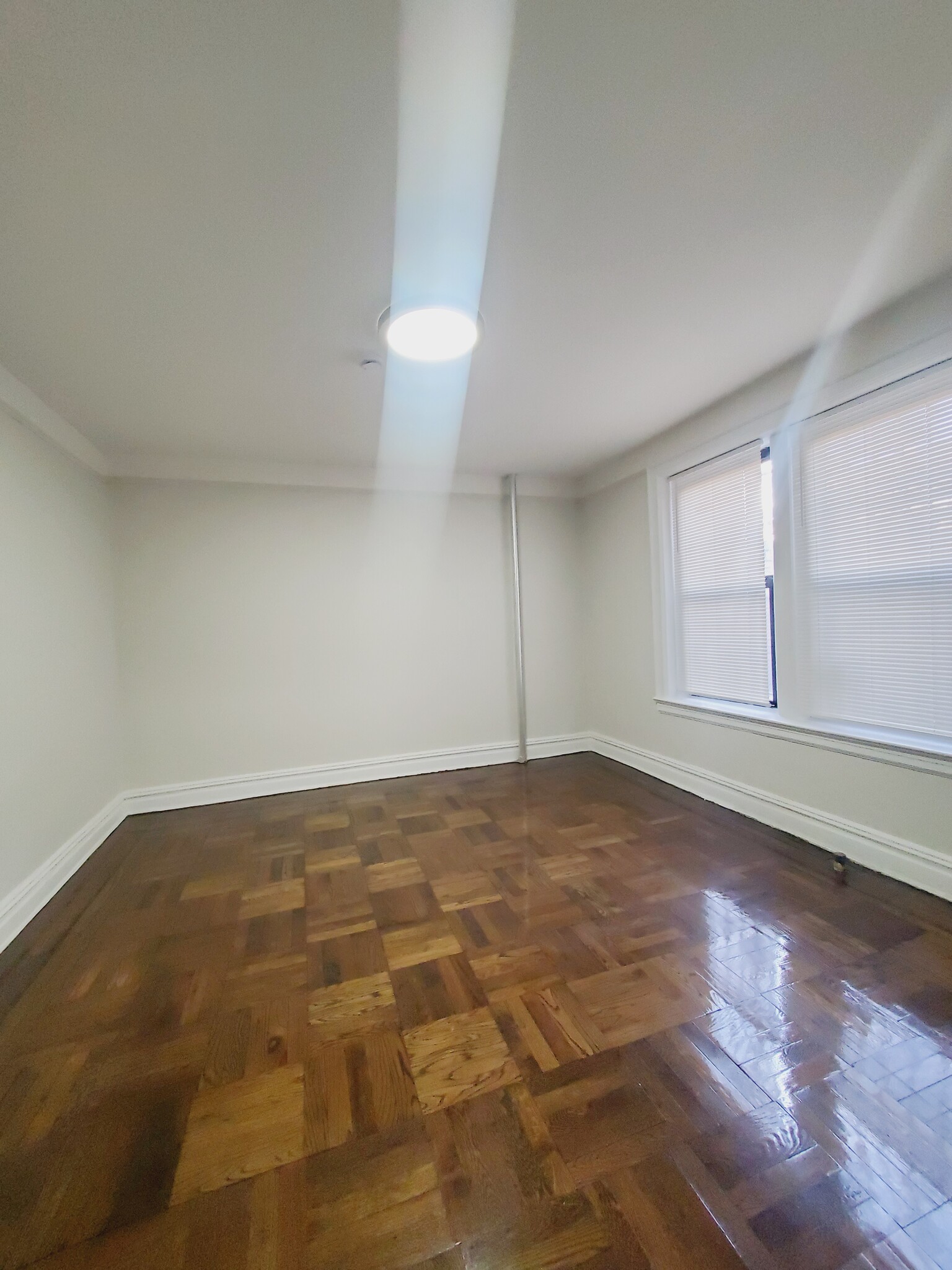 164 Sterling Ave 164 - 165 Sterling Ave