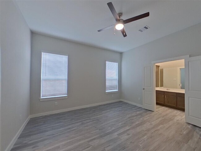 Building Photo - 22816 Terrazzo Dr