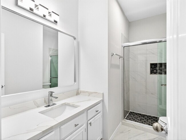 Building Photo - 1817 Newton Dr