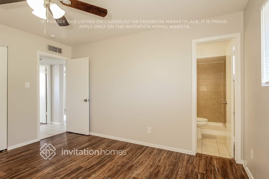 Building Photo - 3514 W Royal Palm Rd
