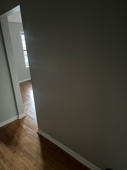 Primary Photo - 433 Lincoln Ave