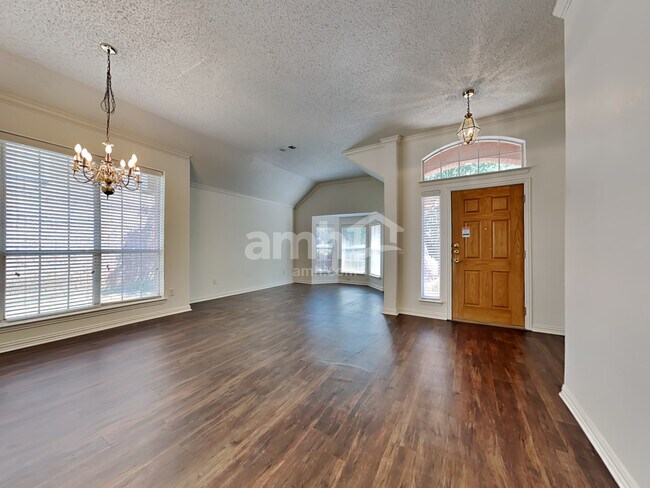 Building Photo - 4612 Belladonna Dr