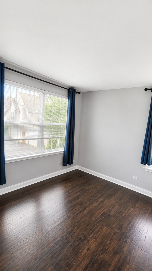 Building Photo - 1561 E Chivalry Ct