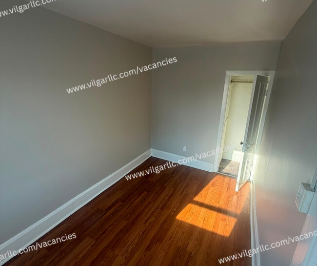 Building Photo - 5025 Tod Ave