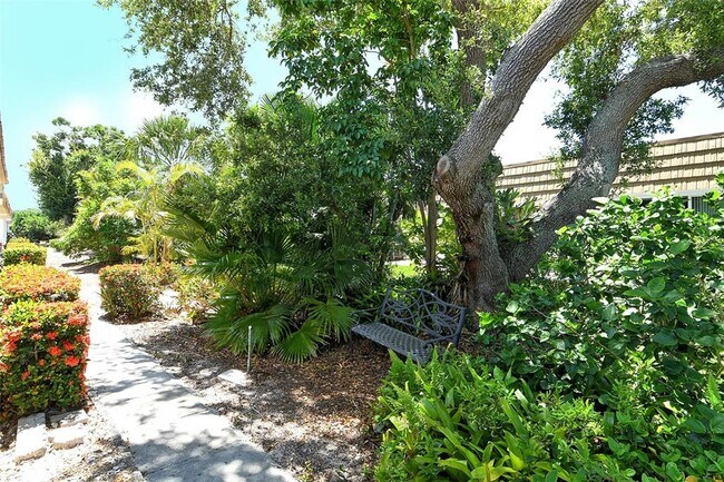 Building Photo - 2308 Waterbluff Pl
