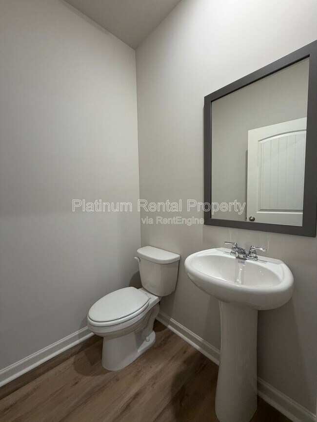 Building Photo - 54 Rustin Rdg