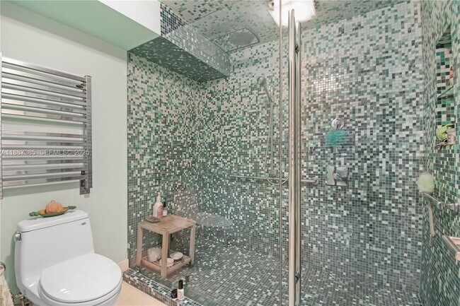 Building Photo - 613 Ocean Dr