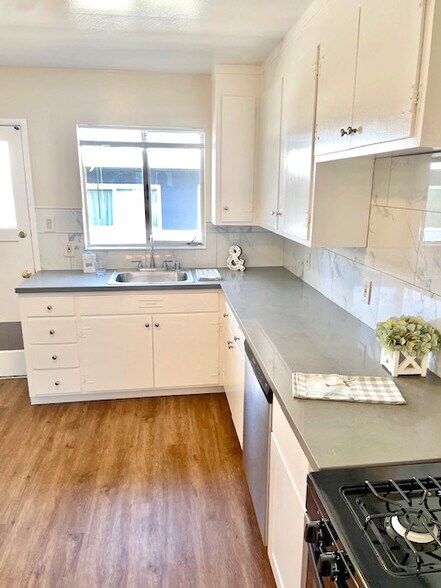 Primary Photo - 1116 Stannage Ave