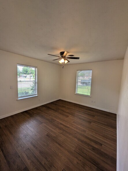 Building Photo - 1311 N Morris St