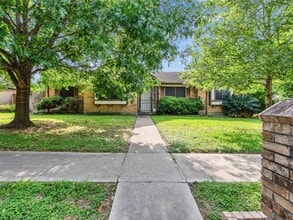 Building Photo - 4002 Thistledown Dr