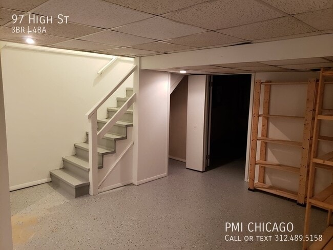 Building Photo - 97 High St