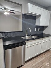 Building Photo - 5211 Eilers Ave