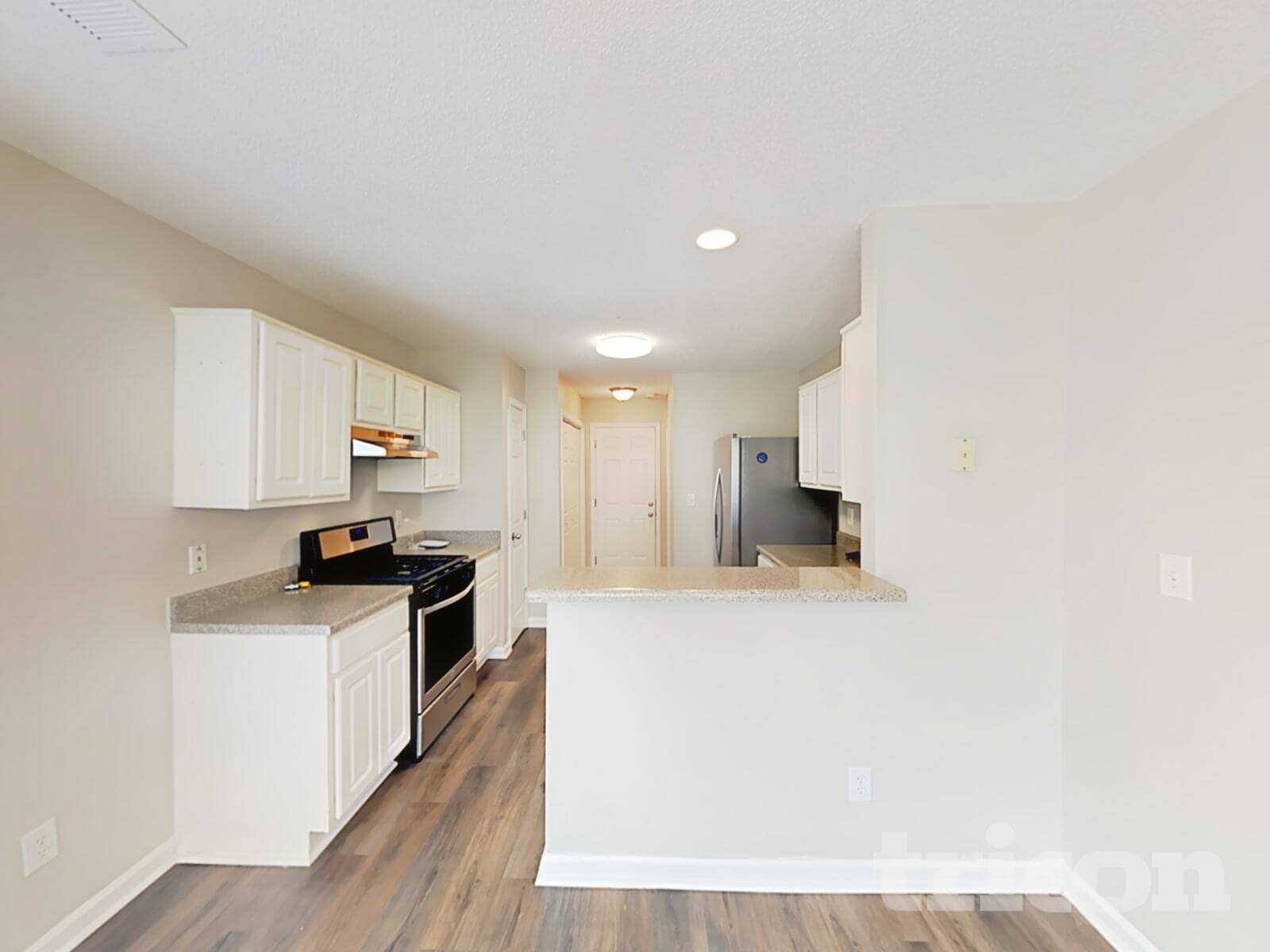 Building Photo - 1053 Abercorn Way