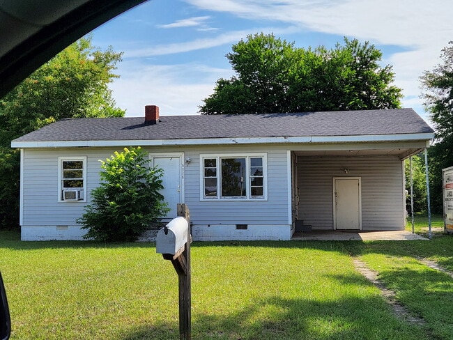 Primary Photo - 6328 Church St