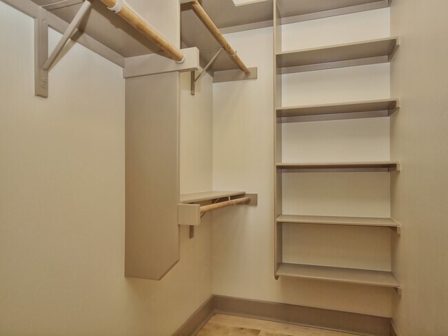 Building Photo - 2917 Rio Grande St