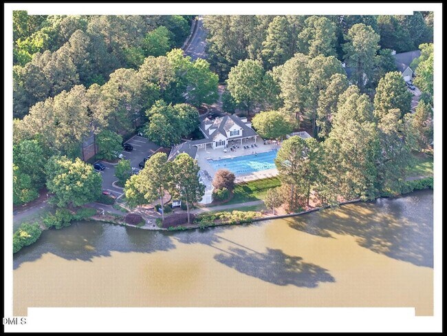 Building Photo - 5207 Tahoe Dr