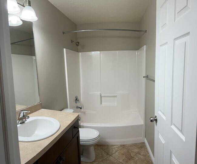 Building Photo - 273 W 680 N