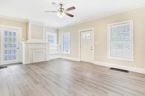 Building Photo - Room in House on Hutchens Rd SE