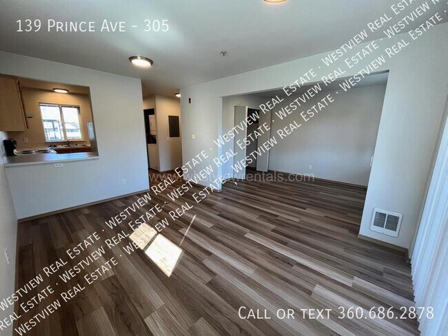 Building Photo - 139 Prince Ave