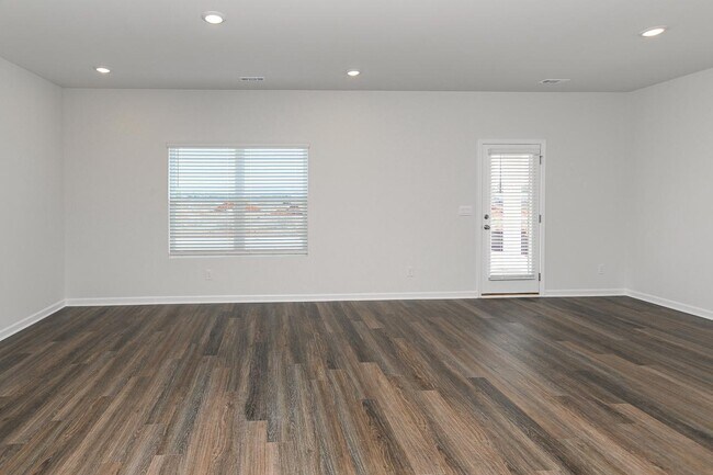 Building Photo - 103 Betty Garrett Dr