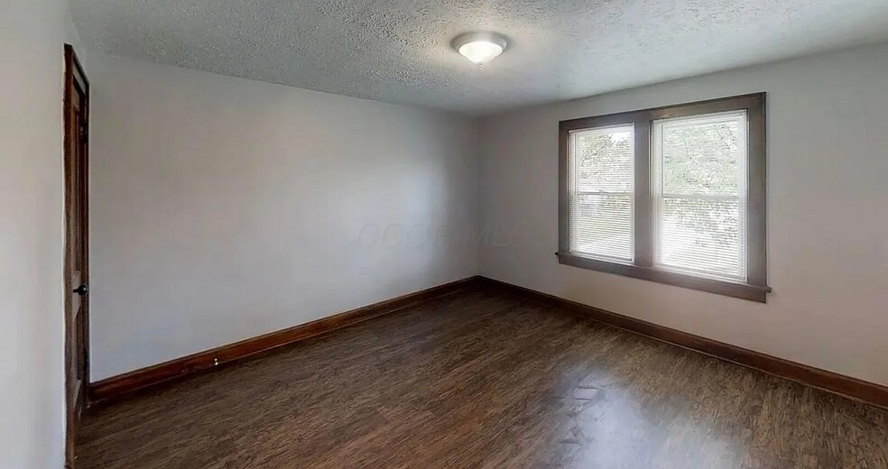 Building Photo - 1315 E 18th Ave