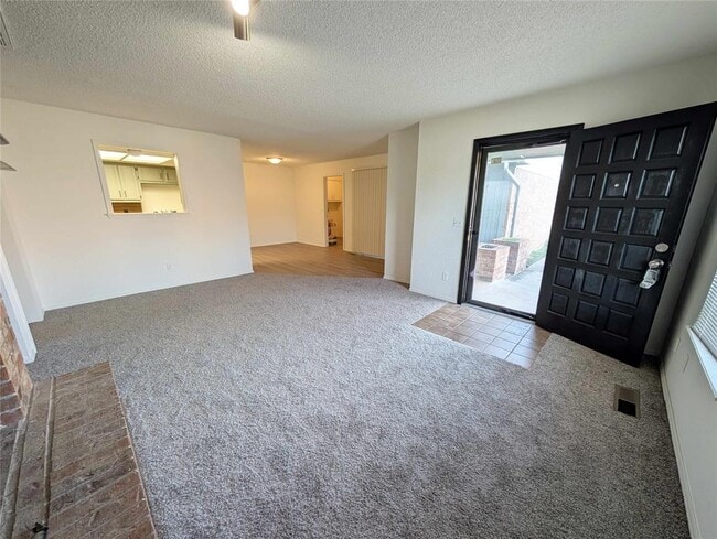 Building Photo - 9030 Roxbury Terrace
