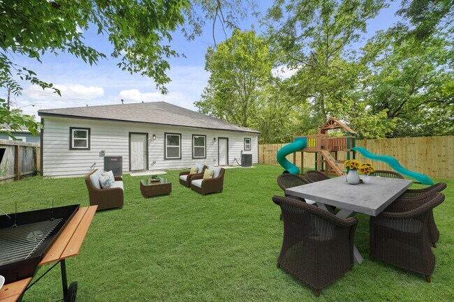 Building Photo - 4338 Brinkley St