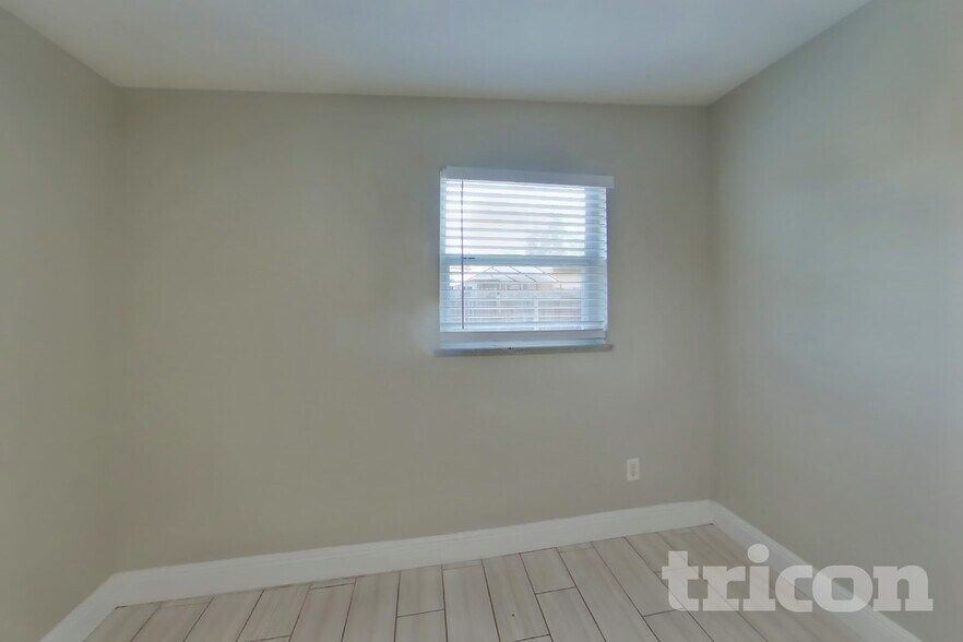 Building Photo - 124 Upsala Rd