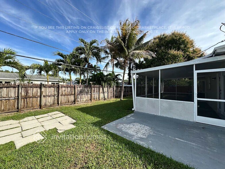 Building Photo - 10311 SW 156th St