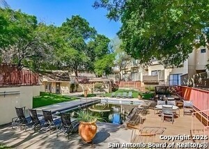 Building Photo - 8642 Fredericksburg Rd