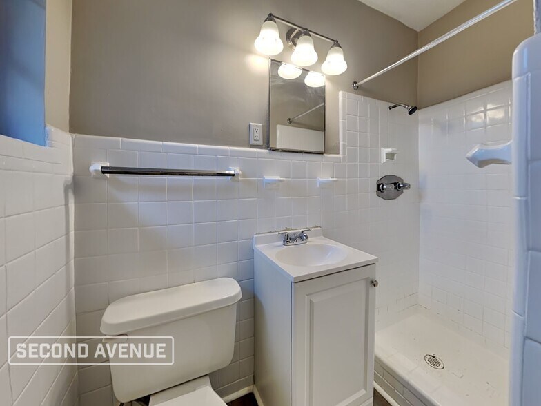 Building Photo - 89 Andress St