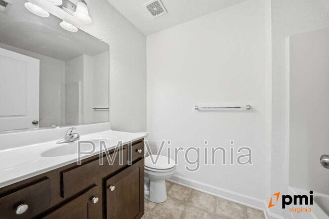 Building Photo - 4304 Cattail Ln