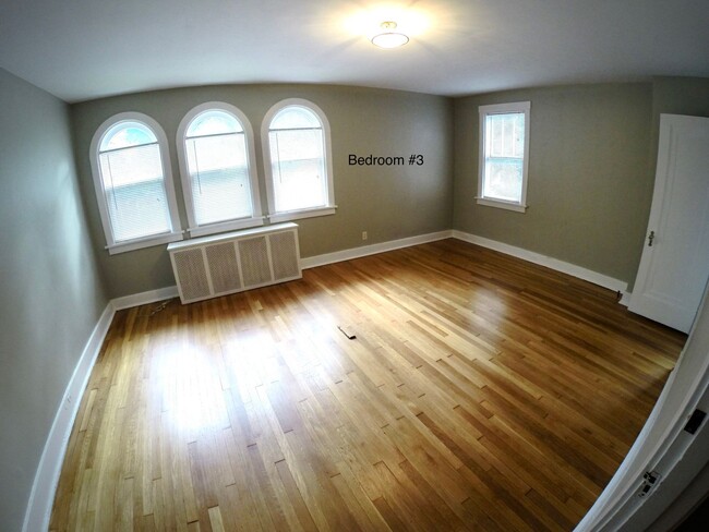 Building Photo - 6/1 Remodeled LUXURY house 2 blocks from CMU.