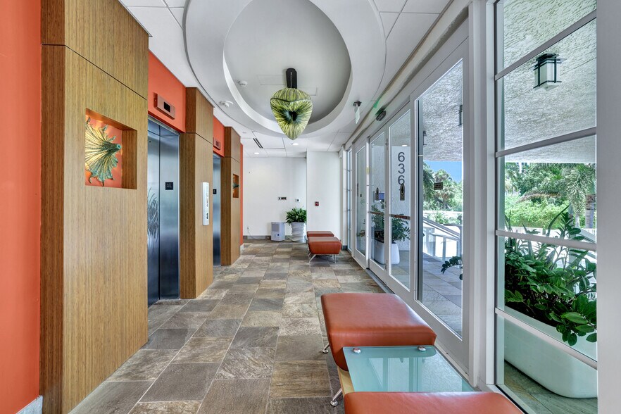 Building Photo - 6361 Pelican Bay Blvd