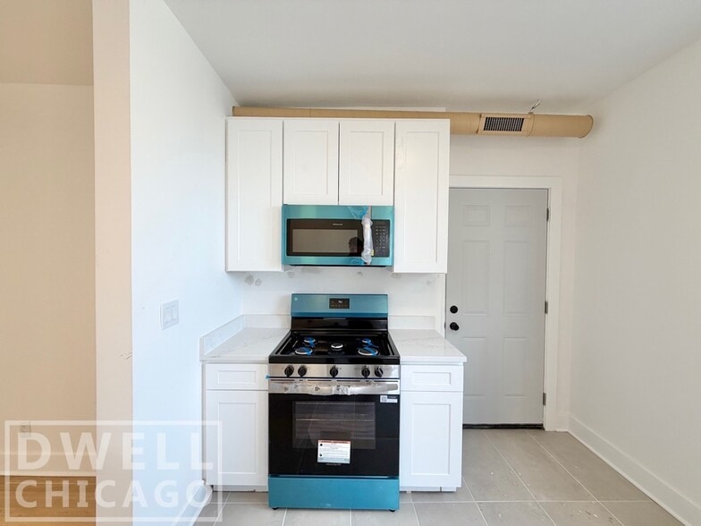 Building Photo - 1522 W Ardmore Ave