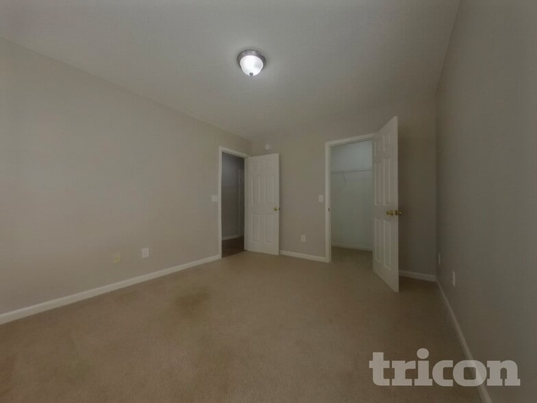 Building Photo - 109 Chatham Trace