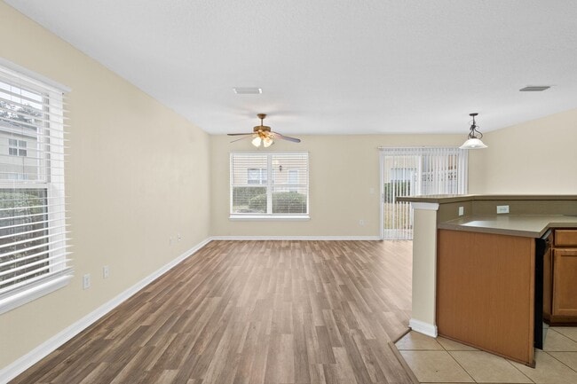 Building Photo - Gated Community