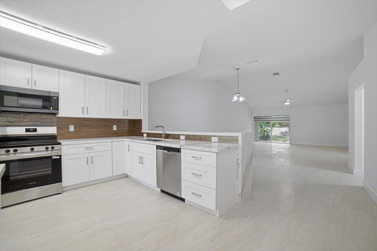 Building Photo - 4112 Pine Ridge Ln