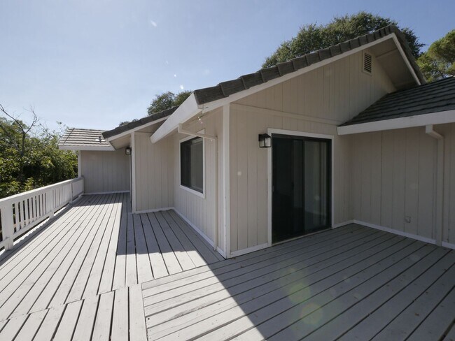 Building Photo - 2503 Hogan Ct