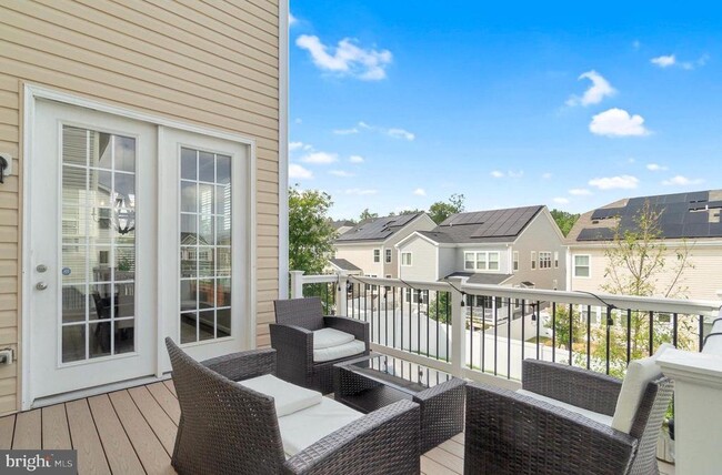 Building Photo - 437 Boxelder Dr