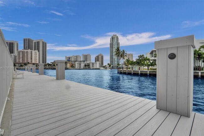 Building Photo - 137 Golden Isles Dr