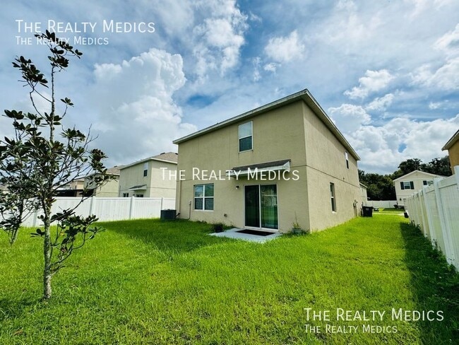 Building Photo - 2327 Ashberry Ridge Dr