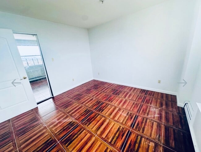 Building Photo - 88-02 Rockaway Beach Blvd