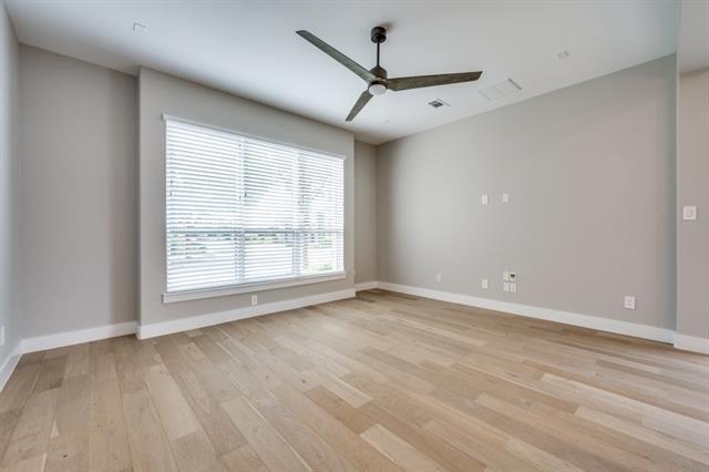 Building Photo - 6129 Echelon Way