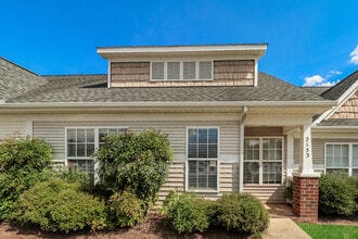 Building Photo - 2153 Pavilion Ct