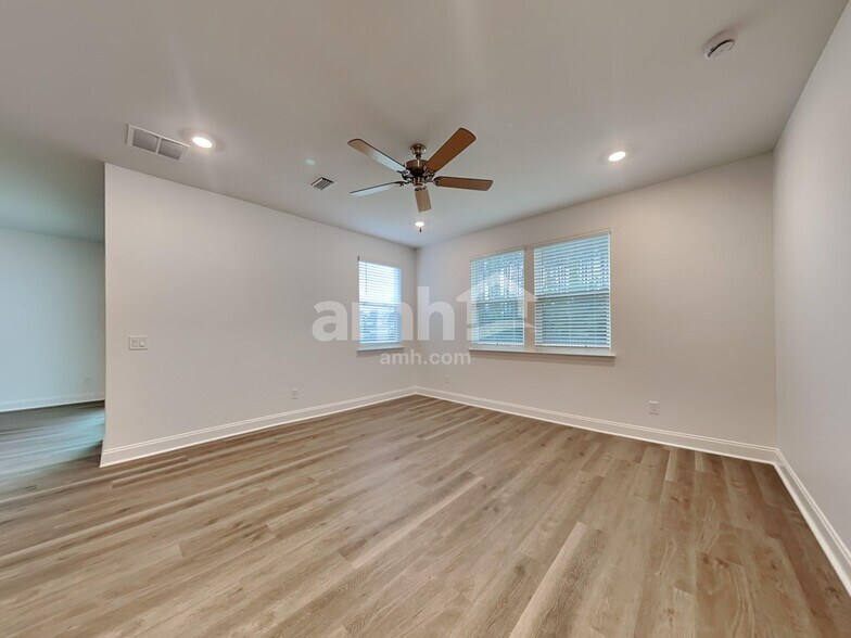 Building Photo - 567 Plumeria Ln