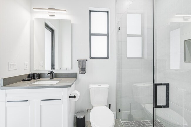 Building Photo - 3432 SW 8th St