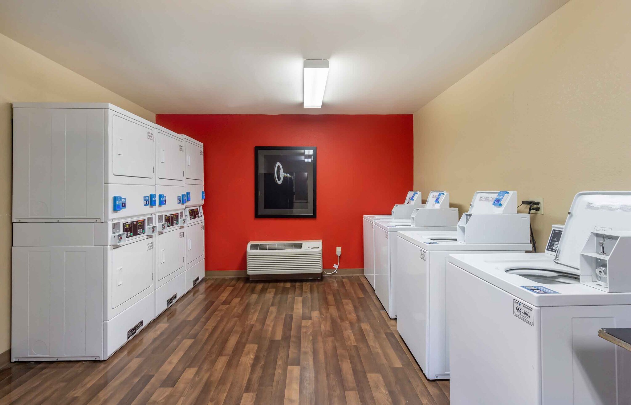 Building Photo - Furnished Studio-Tacoma - South